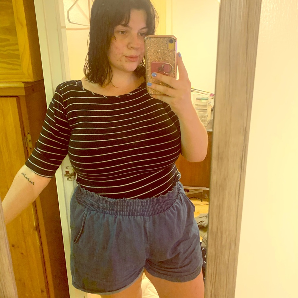 Black and White Striped Half Sleeve T Shirt Cozy